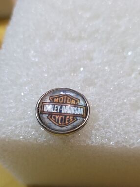 Harley-Davidson Brown and Orange Bar & Shield Ginger Snap 18mm